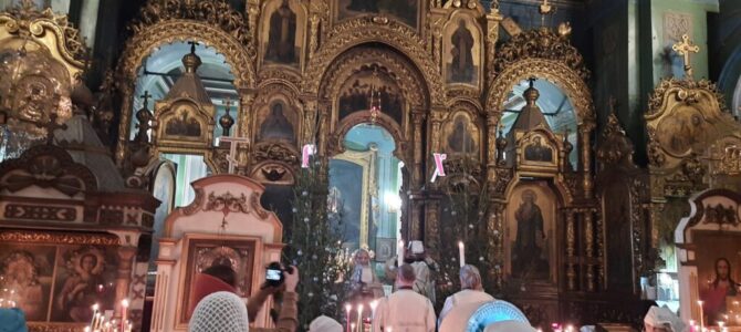 Рождественская Божественная литургия в ночь на 7 января