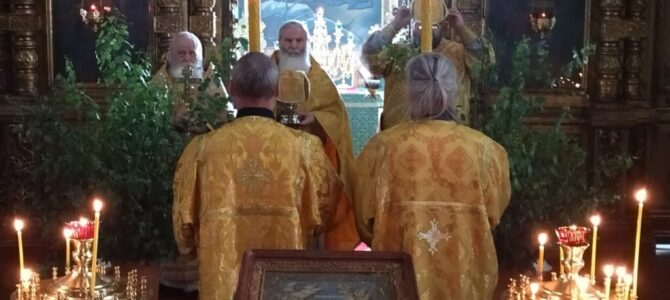 День памяти  Всех Святых, от века Богу угодивших